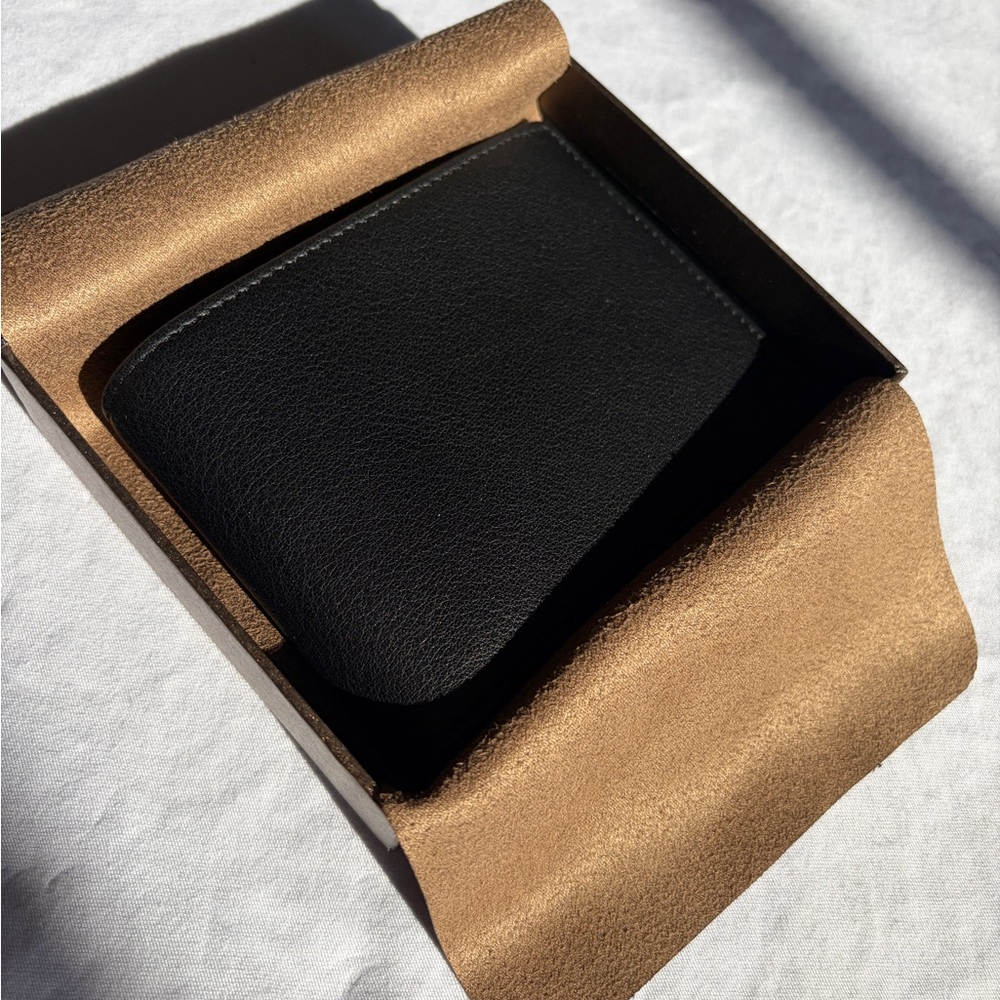 Black Leather Bifold Wallet with Flap